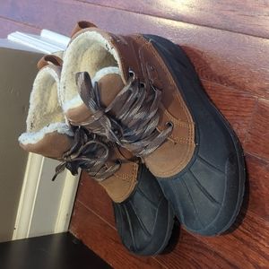Cat & Jack kids size 2 duck boots with faux fur lining